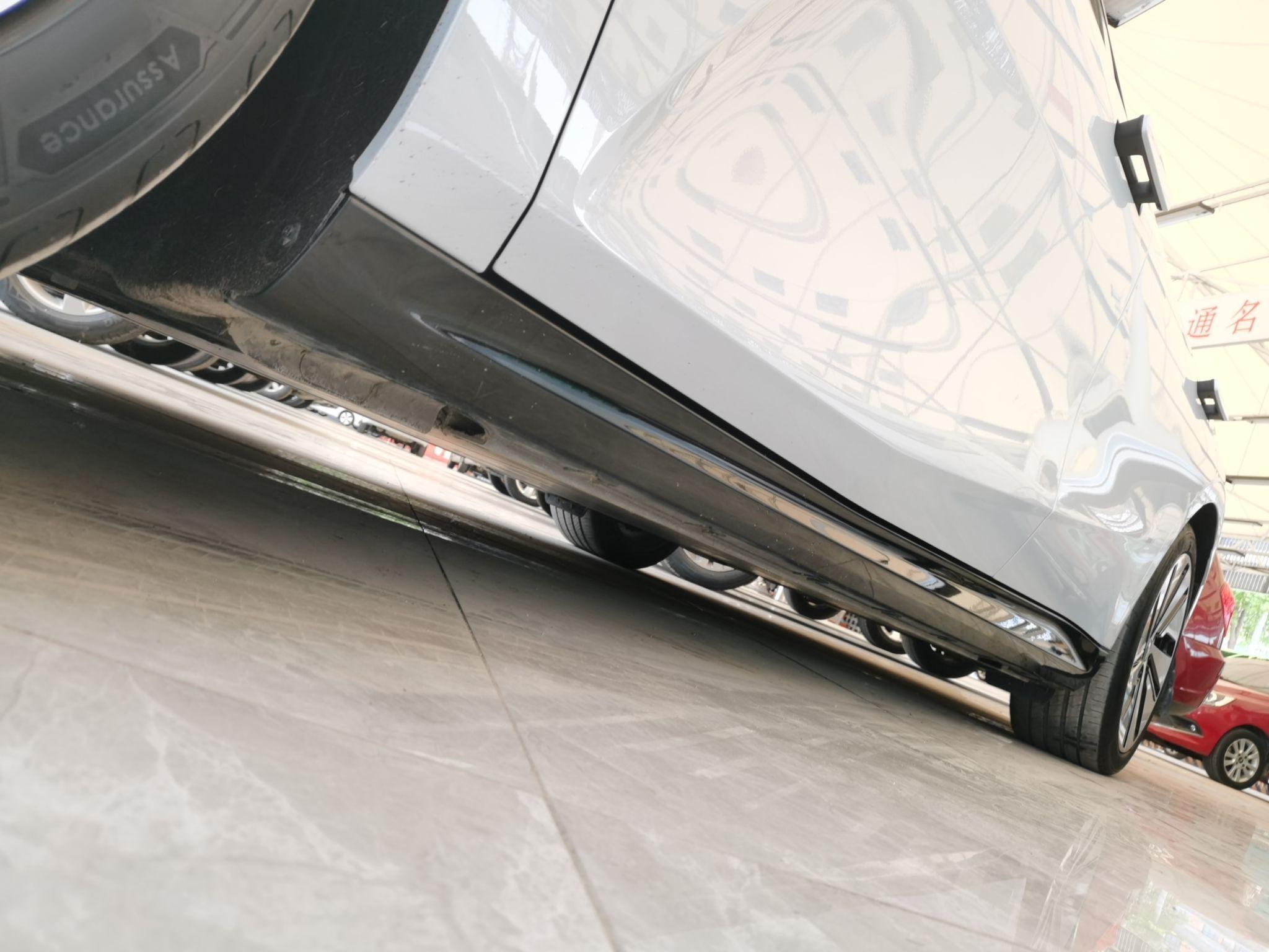 吉利银河 银河E8 2024款 665km 后驱星舰 远航版