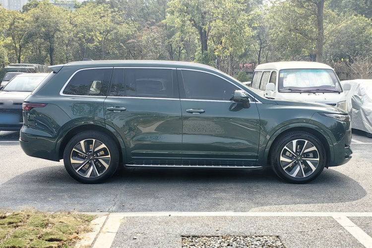 理想汽车 理想ONE 2021款 增程6座版车身外观6005