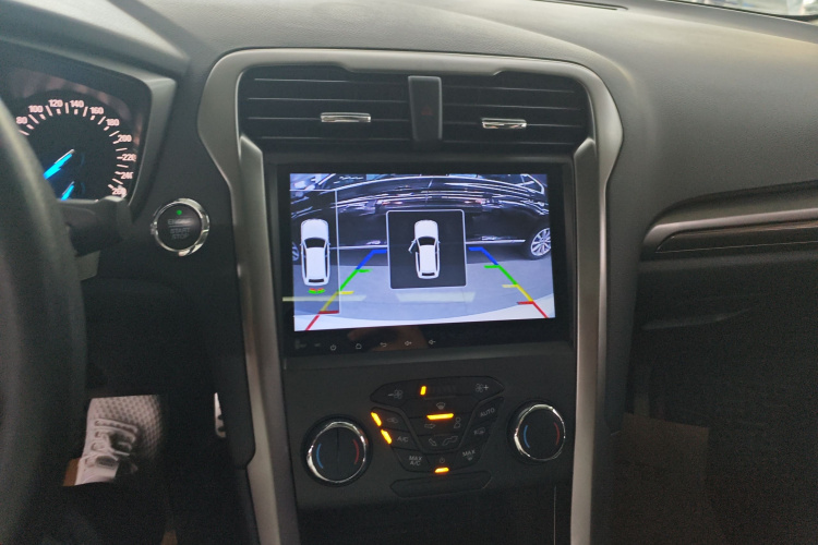 福特 蒙迪欧 2017款 改款 EcoBoost 180 时尚型局部细节16