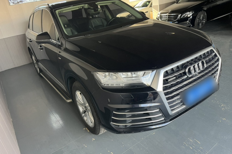 奥迪Q7 2018款 40 TFSI 舒适型车身外观6001
