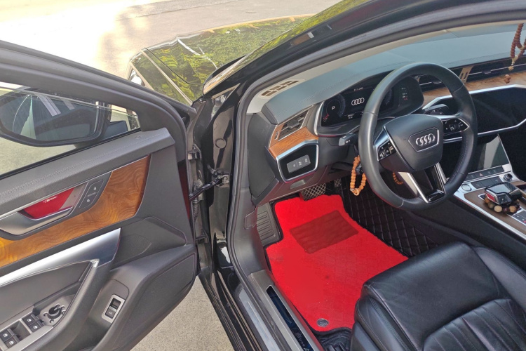 奥迪A6L 2019款 45 TFSI quattro 臻选致雅型中控内饰20