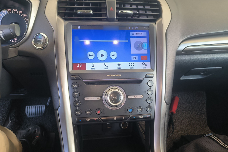 福特 蒙迪欧 2017款 改款 EcoBoost 180 时尚型局部细节16