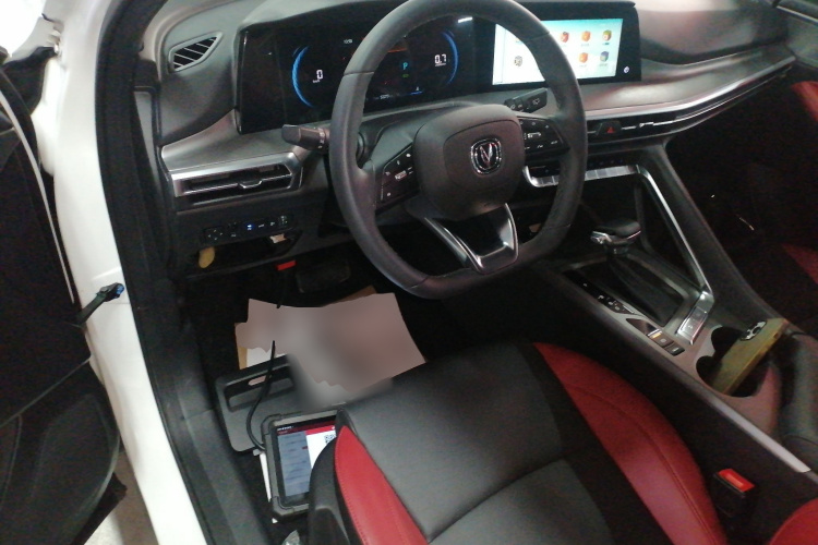 长安CS35PLUS 2021款 改款 蓝鲸NE 1.4T DCT尊贵型中控内饰13