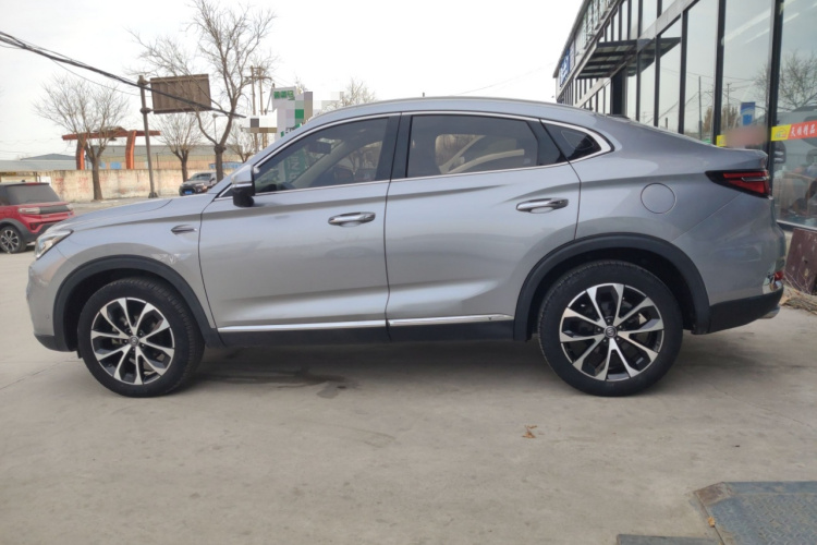 长安CS85 COUPE 2019款 1.5T DCT品版 国VI车身外观4