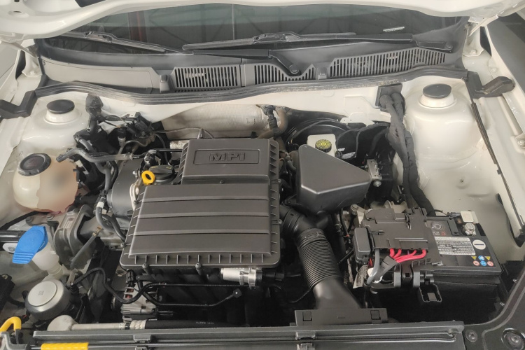 大众 2019款 朗逸启航 1.5L 自动风尚版 国VI机舱底盘24