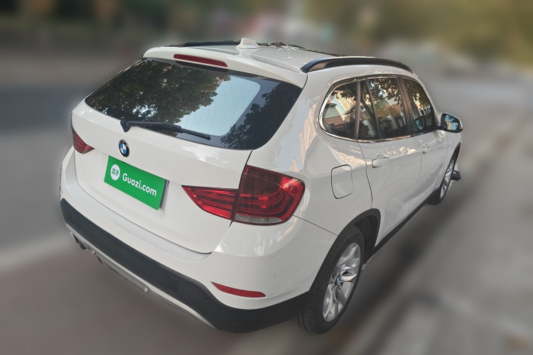 宝马X1 2014款 sDrive18i 领先型车身外观6005