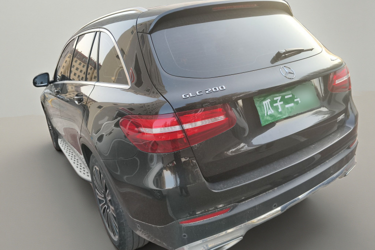 奔驰GLC 2018款 GLC 200 4MATIC车身外观5