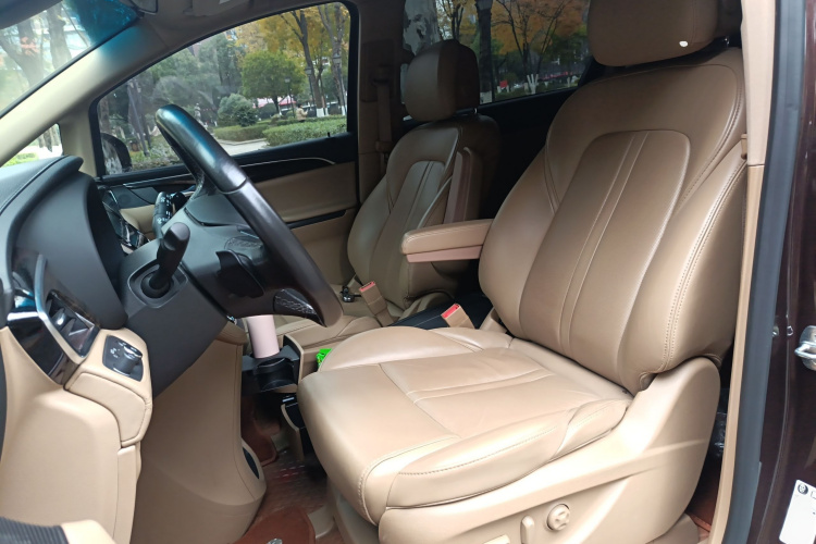 别克GL8 2017款 ES 28T 豪华型 国V局部细节19