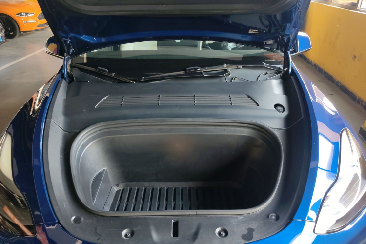 特斯拉 Model Y 2021款 长续航全轮驱动版机舱底盘24