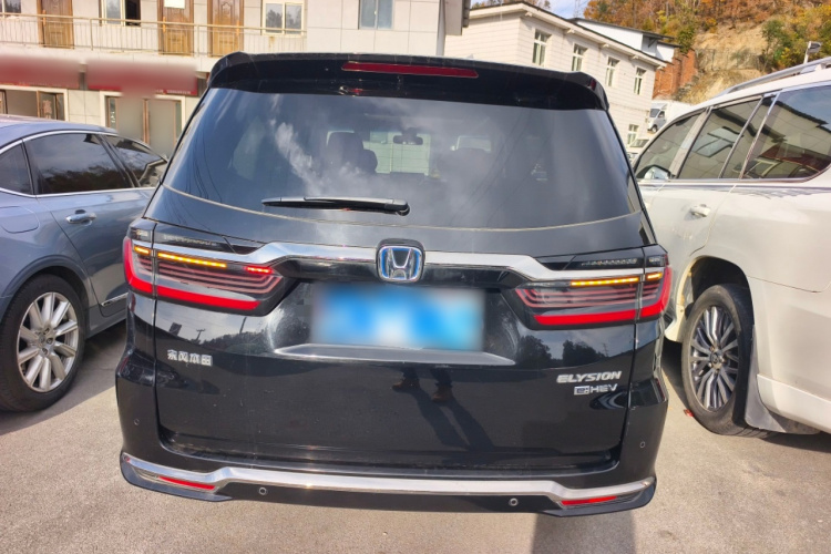 本田 艾力绅 2022款 2.0L e:HEV 豪华版车身外观6004