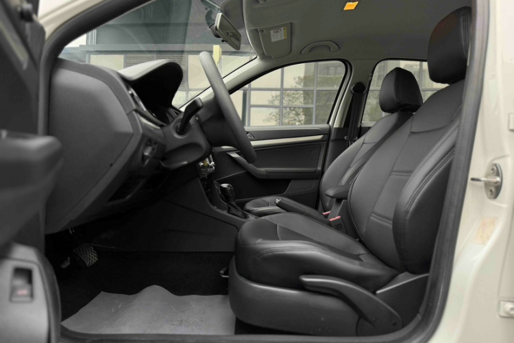 大众 朗逸 2015款 1.6L 自动风尚版中控内饰7001