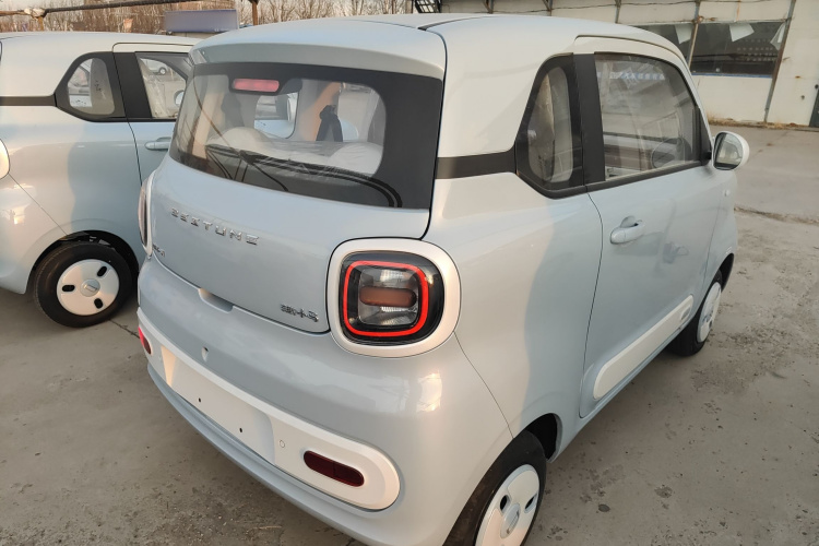 奔腾小马 2026款 222km 萌趣马 Plus车身外观7