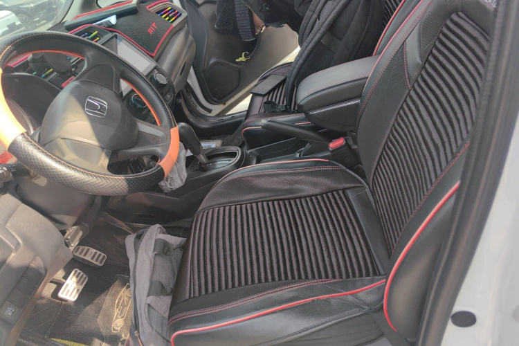 本田 飞度 2014款 1.5L LX CVT舒适型中控内饰19