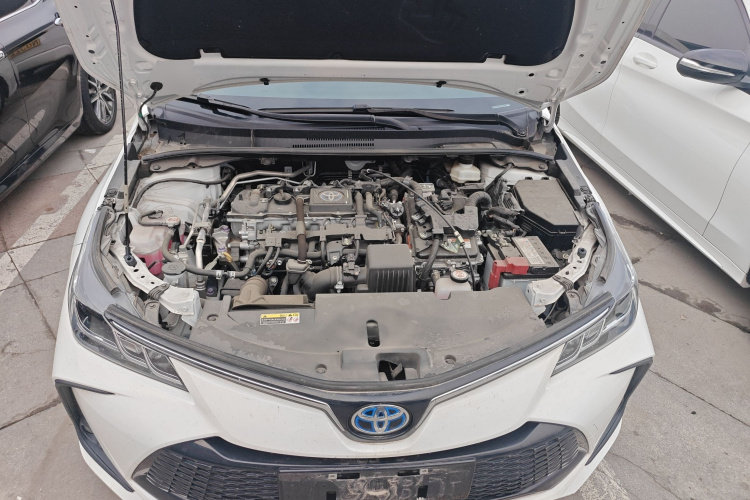 丰田 卡罗拉 2023款 1.8L 智能电混双擎 精英版机舱底盘24