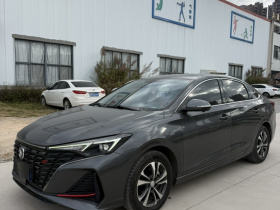 长安 逸动 2022款 PLUS 蓝鲸NE 1.4T GDI DCT尊贵版