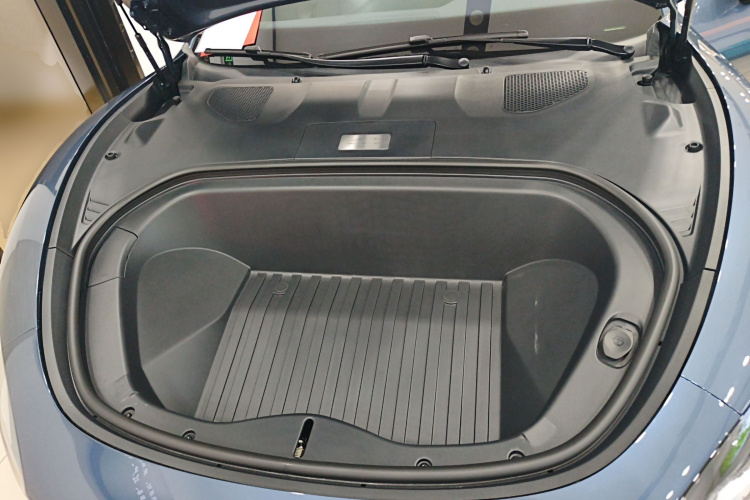 小米汽车 小米SU7 2024款 后驱超长续航高阶智驾Pro版机舱底盘24