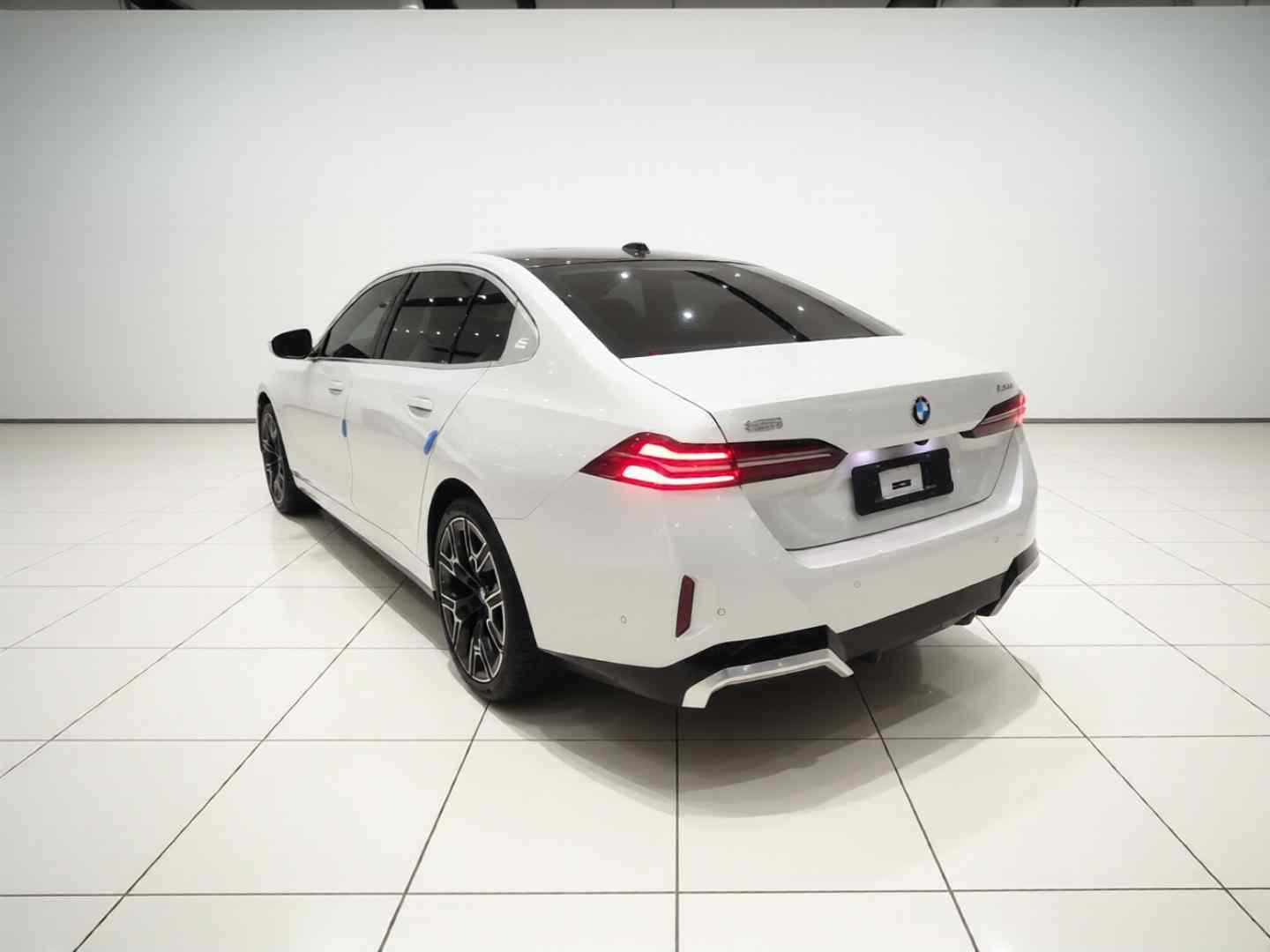 宝马5系 2024款 530Li 尊享型 M运动套装(3)