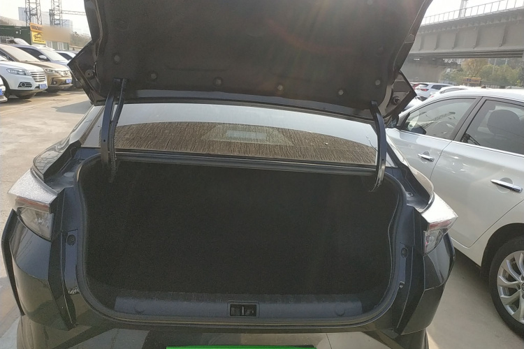 东风风神 奕炫 2021款 230T 自动追影骑士版局部细节23