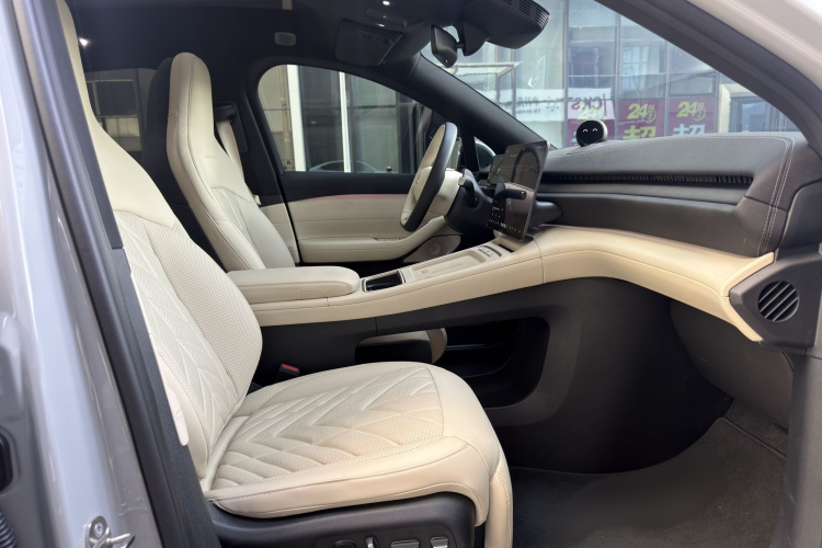 蔚来EC6 2025款 75kWh局部细节41