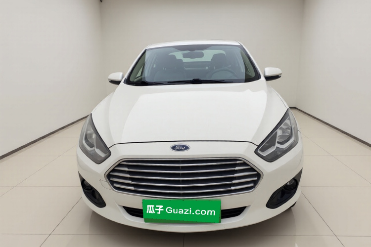 福特 福睿斯 2015款 1.5L 手动舒适型车身外观2