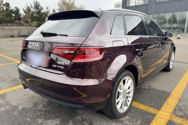 奥迪A3 2015款 Sportback 35 TFSI 百万纪念舒享型车身外观6004