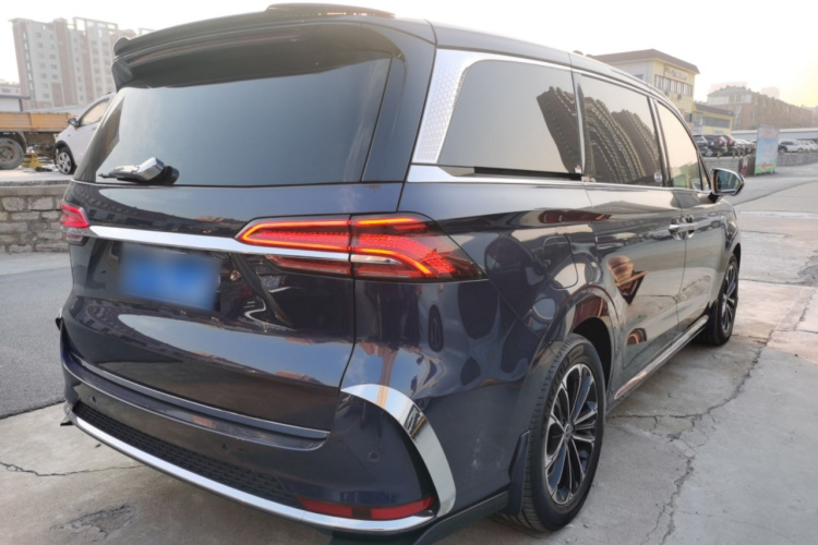 荣威iMAX8 2021款 400TGI Supreme系列尊荣版车身外观6005