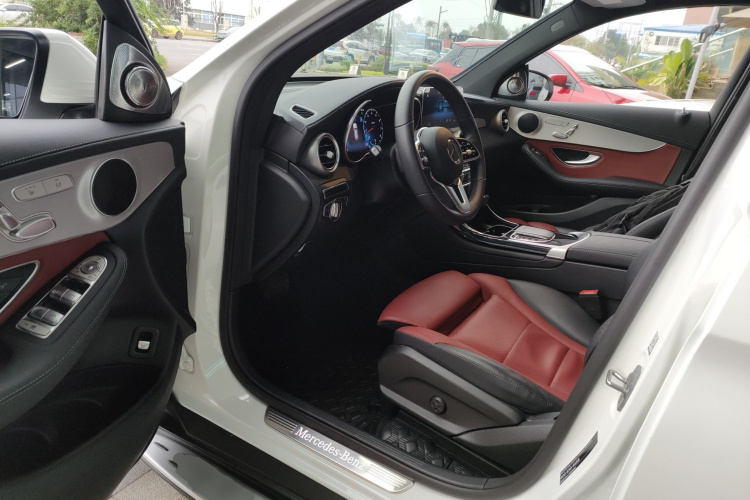 奔驰GLC 2022款 改款三 GLC 260 L 4MATIC 动感型中控内饰20