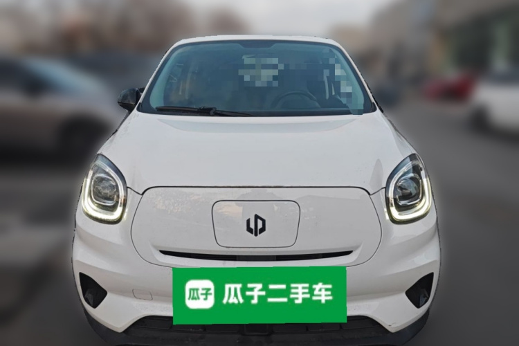 零跑汽车 零跑T03 2021款 400微糖版车身外观2