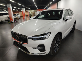 沃尔沃XC60 2025款 B5 四驱智远豪华版
