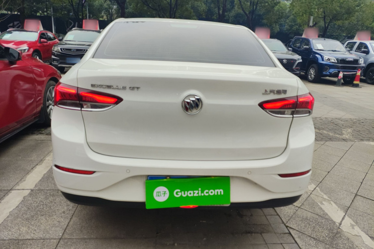 别克 英朗 2021款 改款 典范 1.5L 自动精英型车身外观6