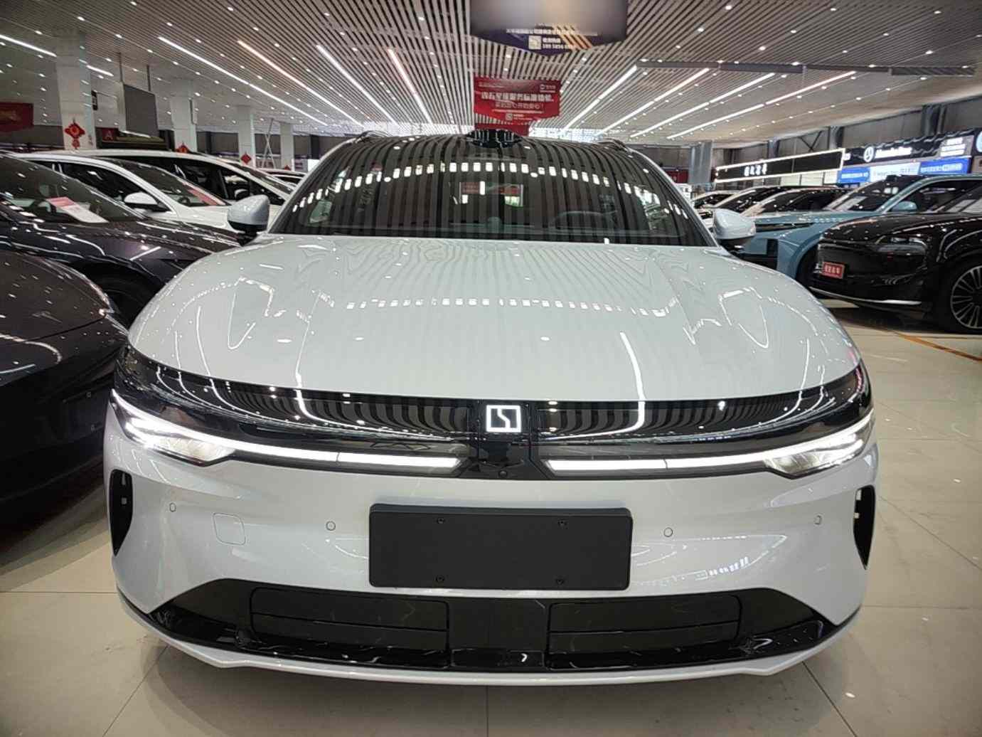 极氪007GT 2025款 后驱智驾版 75kWh(1)