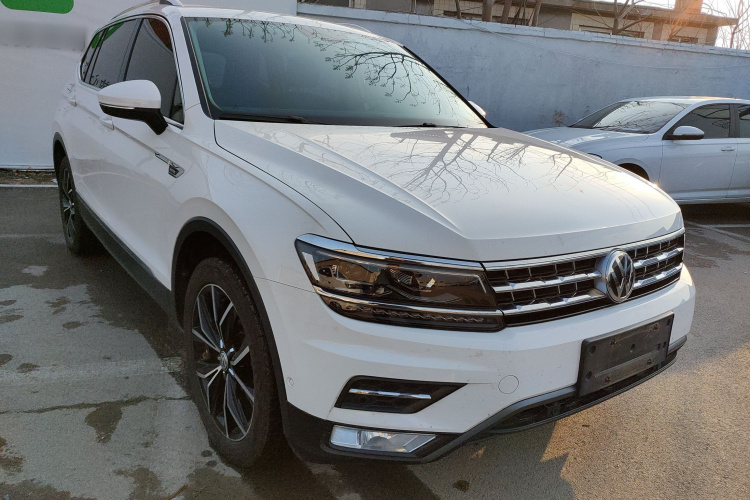 大众 途观L 2017款 380TSI 自动四驱旗舰版车身外观3