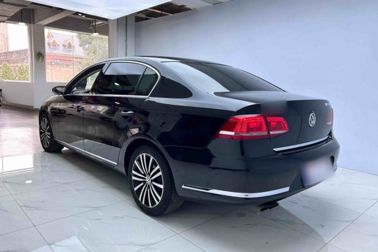 大众 迈腾 2013款 3.0FSI 旗舰型车身外观6001