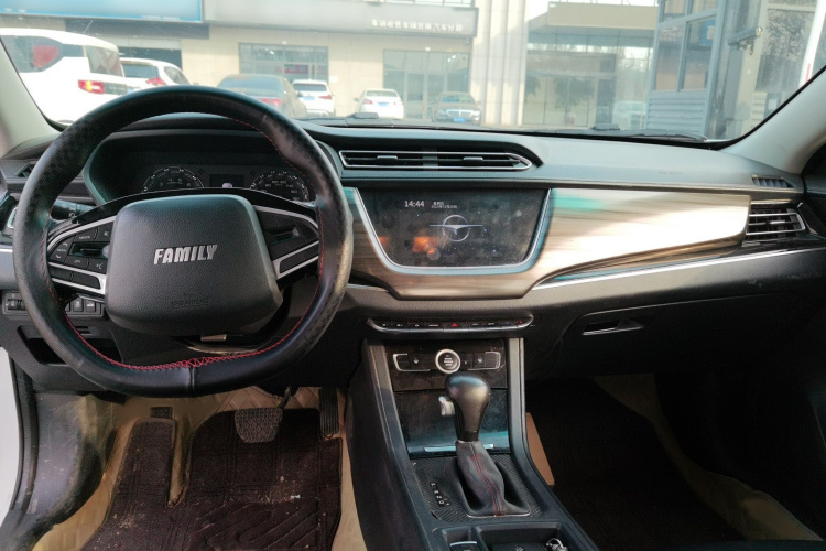 海马 福美来F5 2018款 1.6L 自动豪华型中控内饰7002