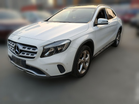 奔驰GLA 2019款 GLA 200 动感型