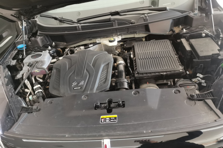 红旗HS3 PHEV 2024款 PHEV 115km 劲为版局部细节24