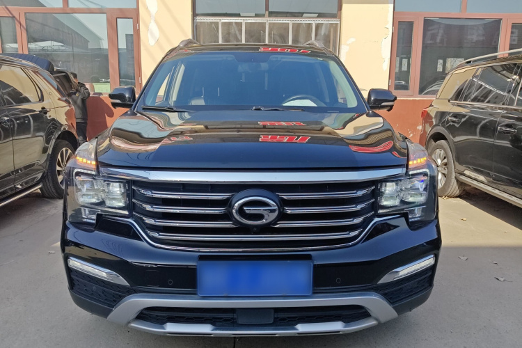 广汽传祺 传祺GS8 2017款 320T 两驱豪华智联版（七座）车身外观2