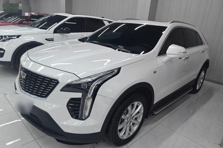 凯迪拉克XT4 2021款 28T 两驱技术型车身外观4