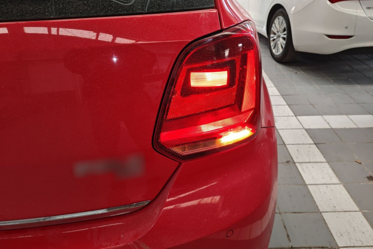 大众 Polo 2016款 1.6L 自动豪华型车身外观6006