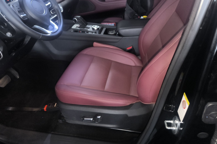 长城 炮 2023款 2.0T越野版自动汽油四驱高阶版中控内饰19