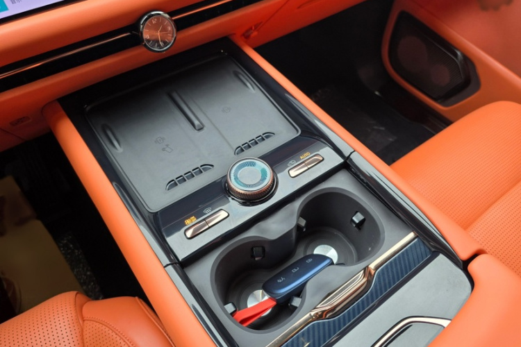 领克900 2025款 2.0T Ultra中控内饰7010