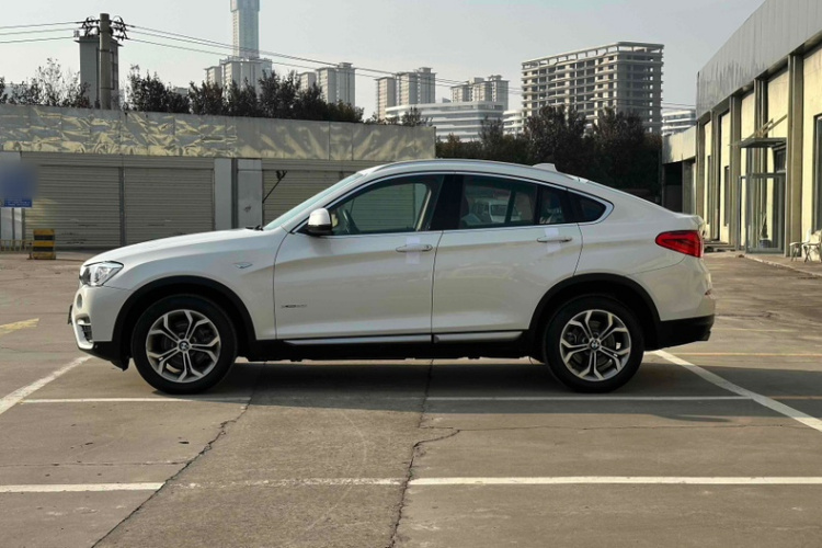 宝马X4 2014款 xDrive20i X设计套装车身外观6003