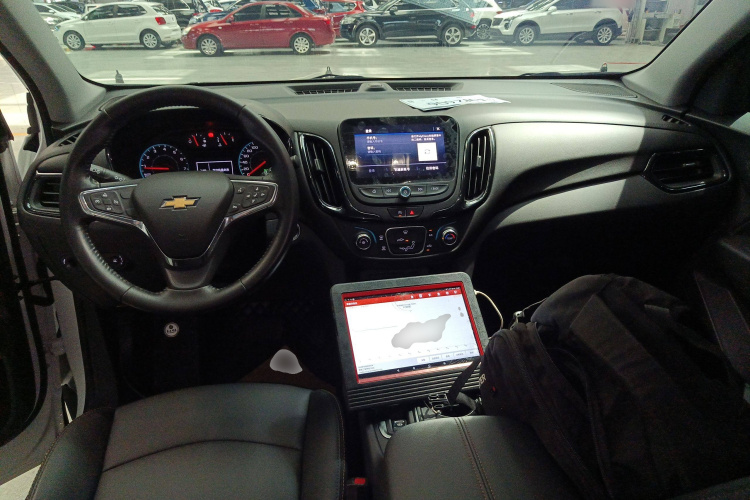 雪佛兰 探界者 2022款 535T 驰界版中控内饰7002