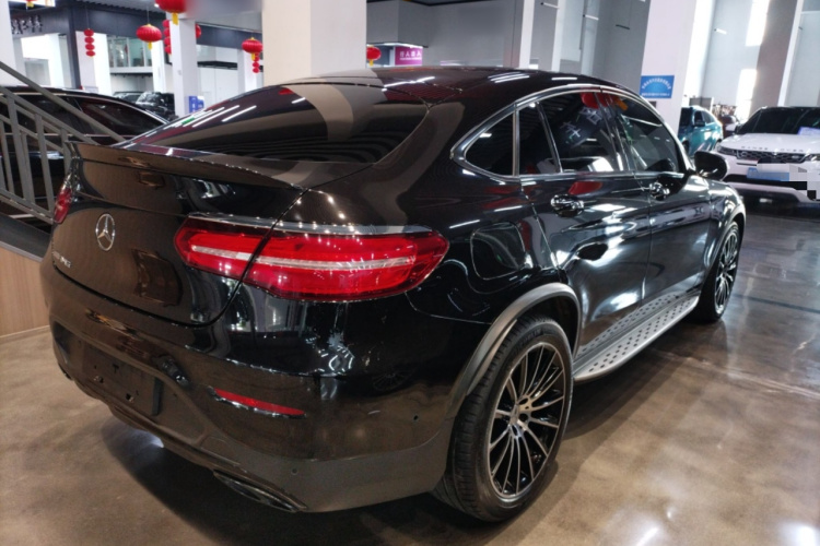 奔驰GLC轿跑 AMG 2017款 AMG GLC 43 4MATIC 轿跑SUV车身外观6005