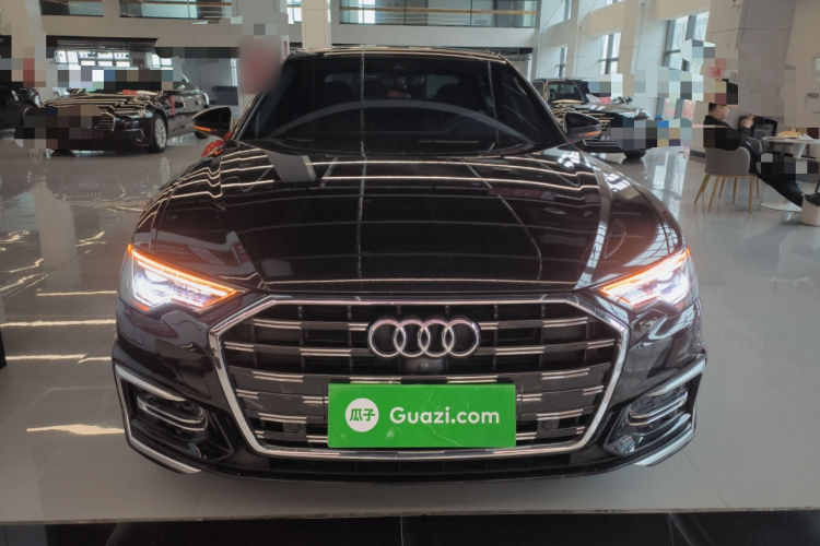 奥迪A6L 2024款 45 TFSI 臻选动感型车身外观2