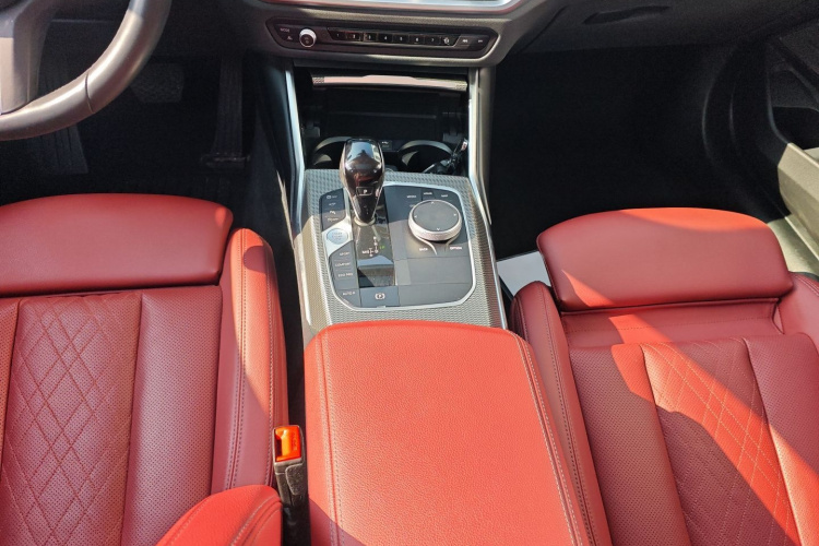 宝马3系 2022款 改款 325i M运动曜夜套装局部细节18