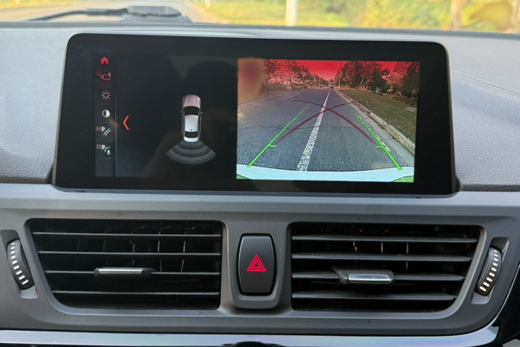 宝马1系 2019款 118i M运动套装中控内饰7007