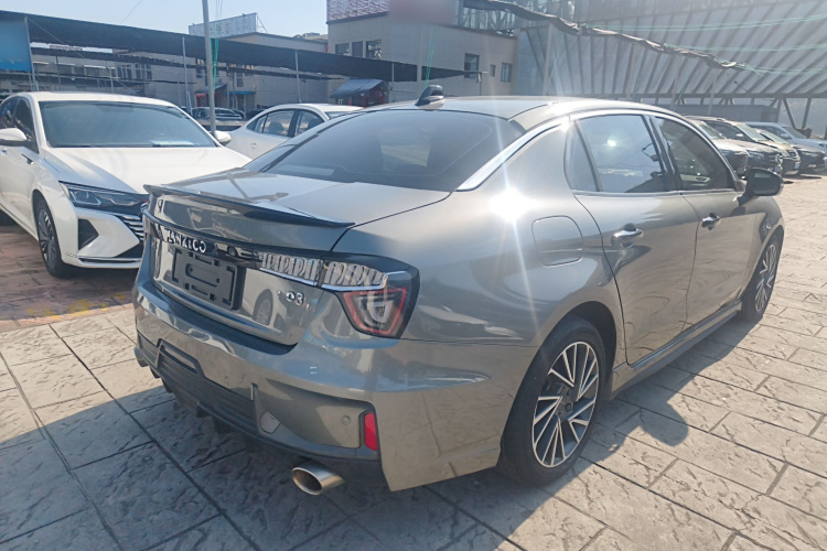 领克03 2022款 2.0TD DCT劲Plus车身外观7