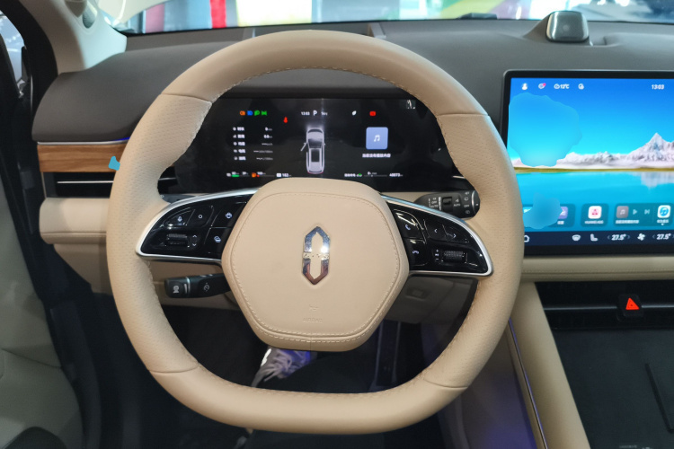 鸿蒙智行 问界M7 2024款 1.5T 智驾四驱Max版 5座中控内饰13