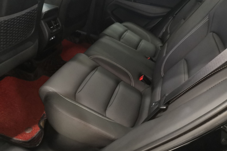 吉利汽车 星越 2019款 改款 350T 耀星者中控内饰21